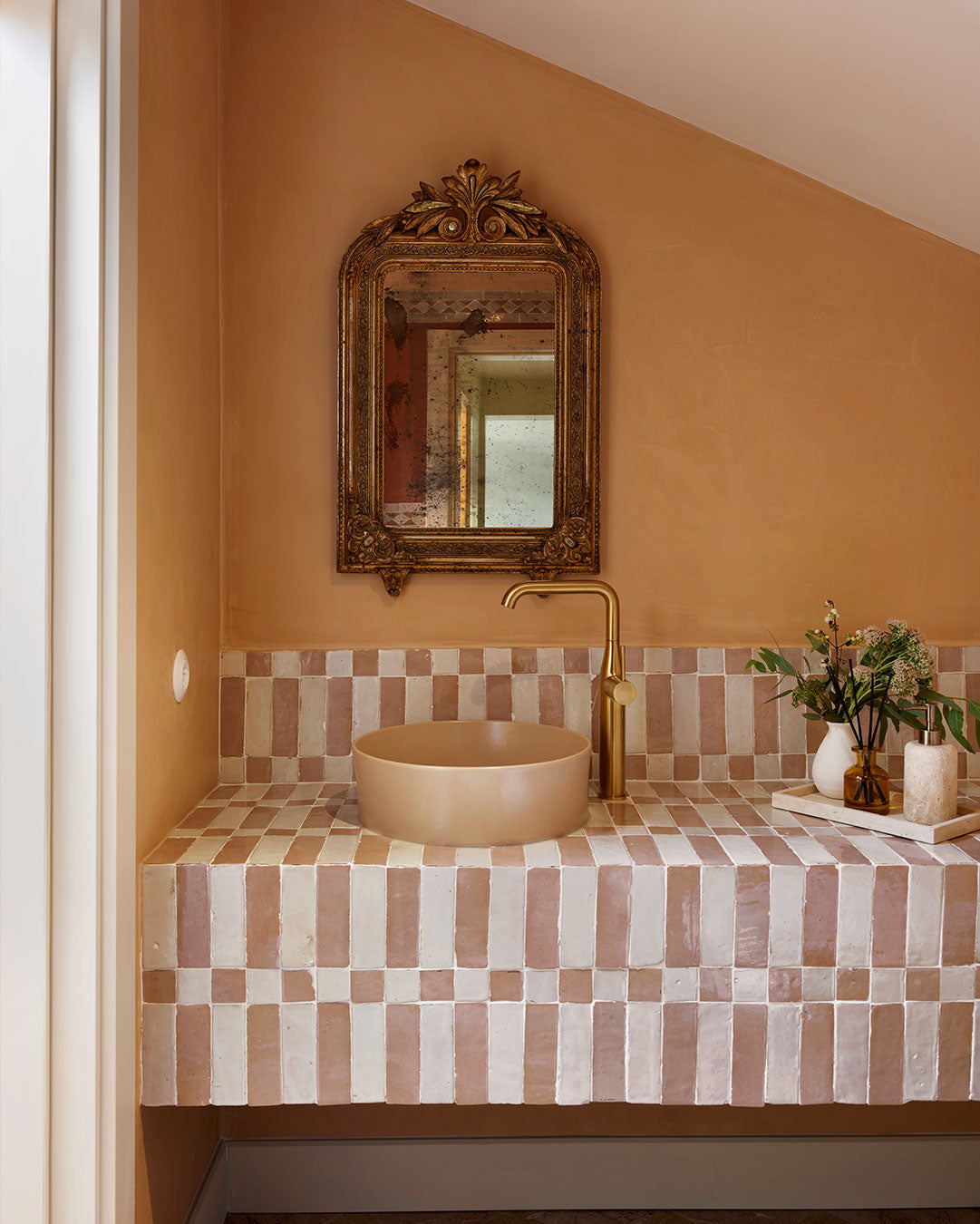 Bejmat White & Bejmat Ecru Rose Bathroom